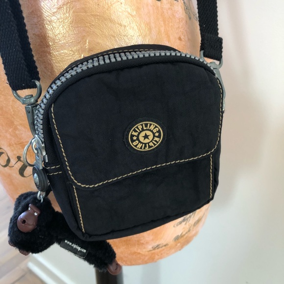 Kipling Handbags - Kipling small crossbody with detachable strap